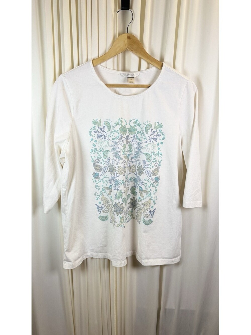 CJ Banks 1X White Botanical Paisley Graphic 3/4 Sleeve Cotton Tee 100% Cotton